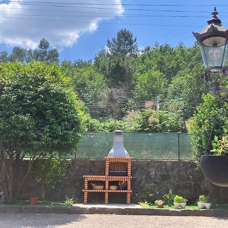 Bergui Guesthouse - Guimarães Eksteriør bilde