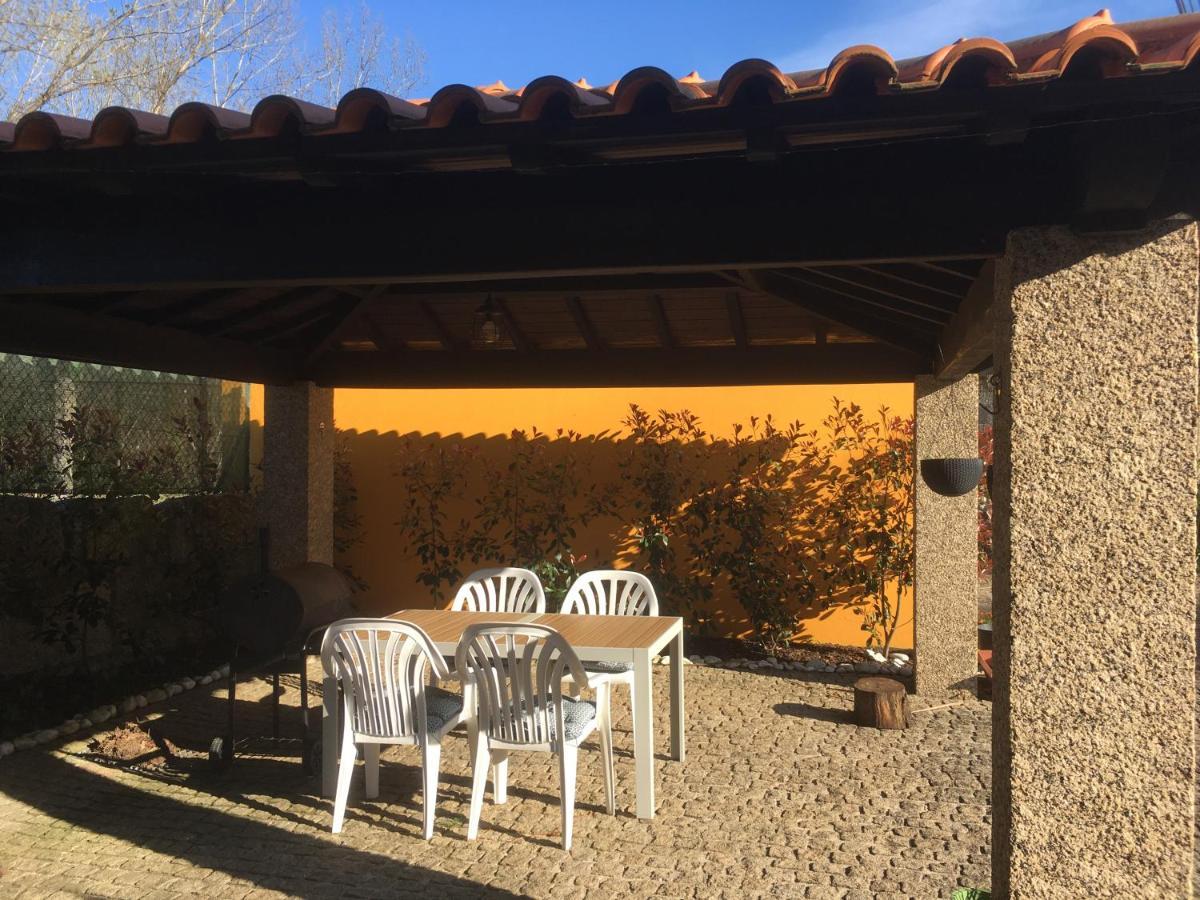Bergui Guesthouse - Guimarães Eksteriør bilde